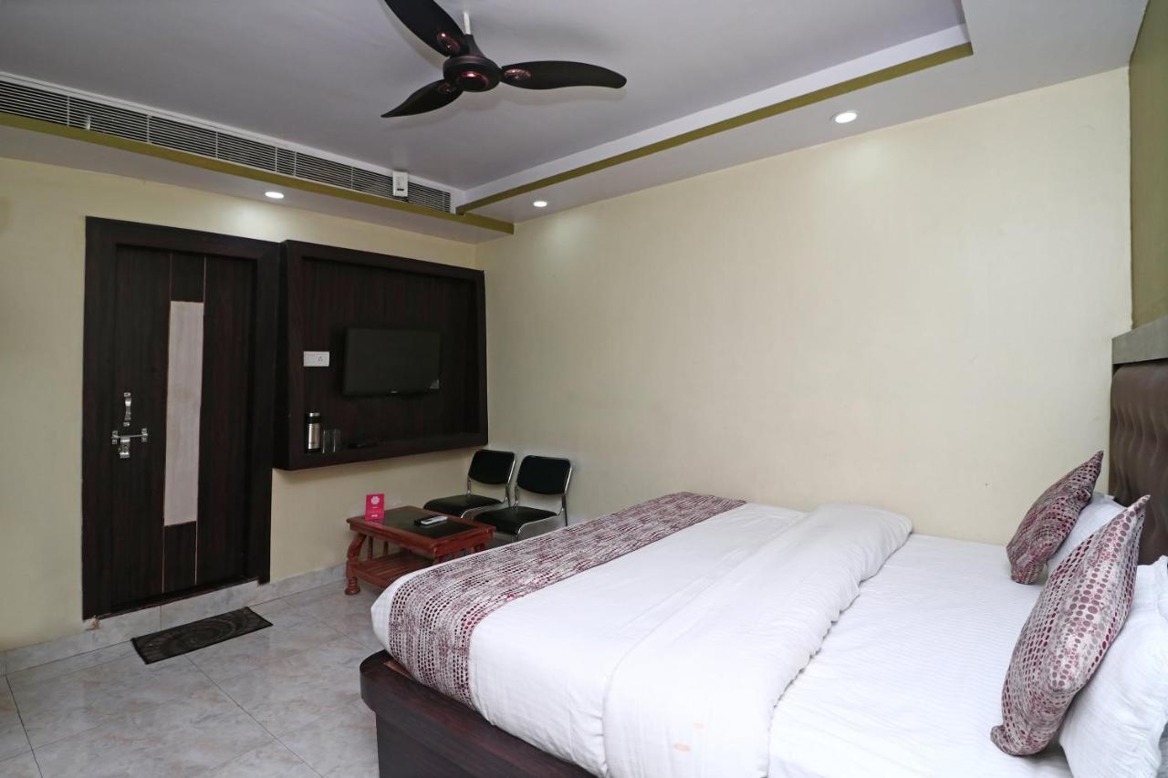 Oyo 15169 Hotel Rk Inn Лакнау Екстериор снимка