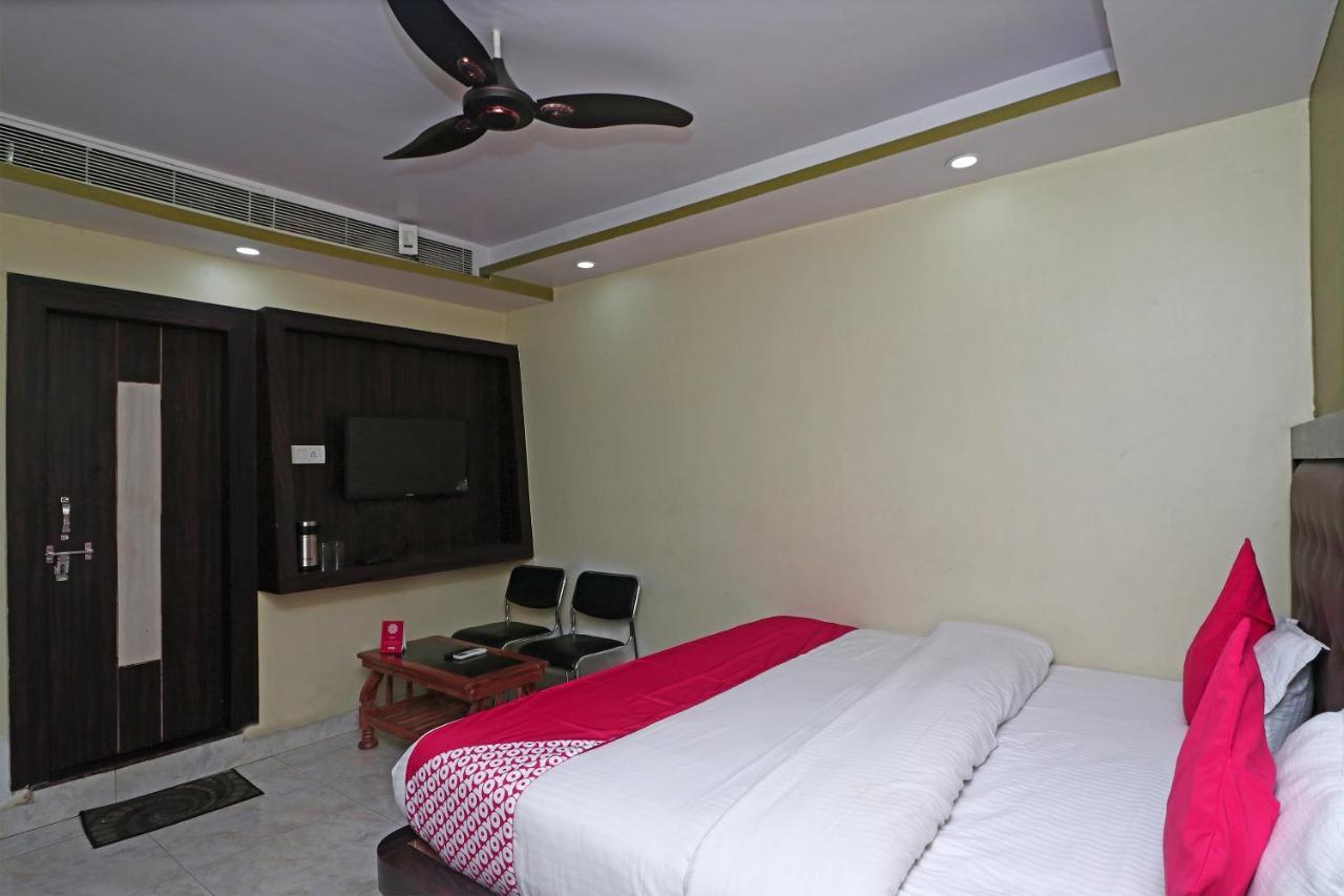 Oyo 15169 Hotel Rk Inn Лакнау Екстериор снимка