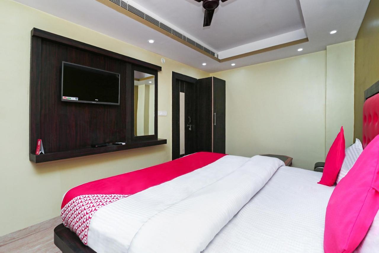 Oyo 15169 Hotel Rk Inn Лакнау Екстериор снимка